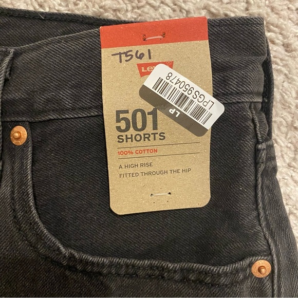 Levi’s 501 Cutoffs- Black- W33 - Picture 3 of 11
